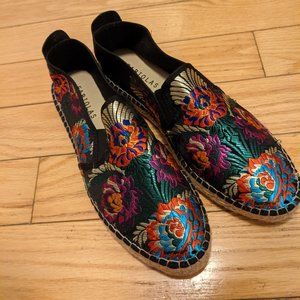 Fabiola’s Floral Espadrilles